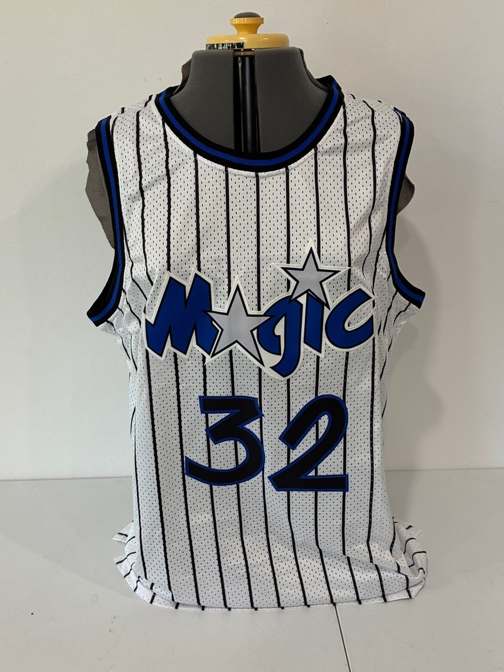 Vintage Orlando Magic Shaquille O’Neal #32 Stitched White Pinstripe Jersey